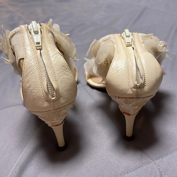 Chloé Spring 2010 Ready to Wear Vintage Lace Kitten Heel Size 35/5 - Picture 6 of 16